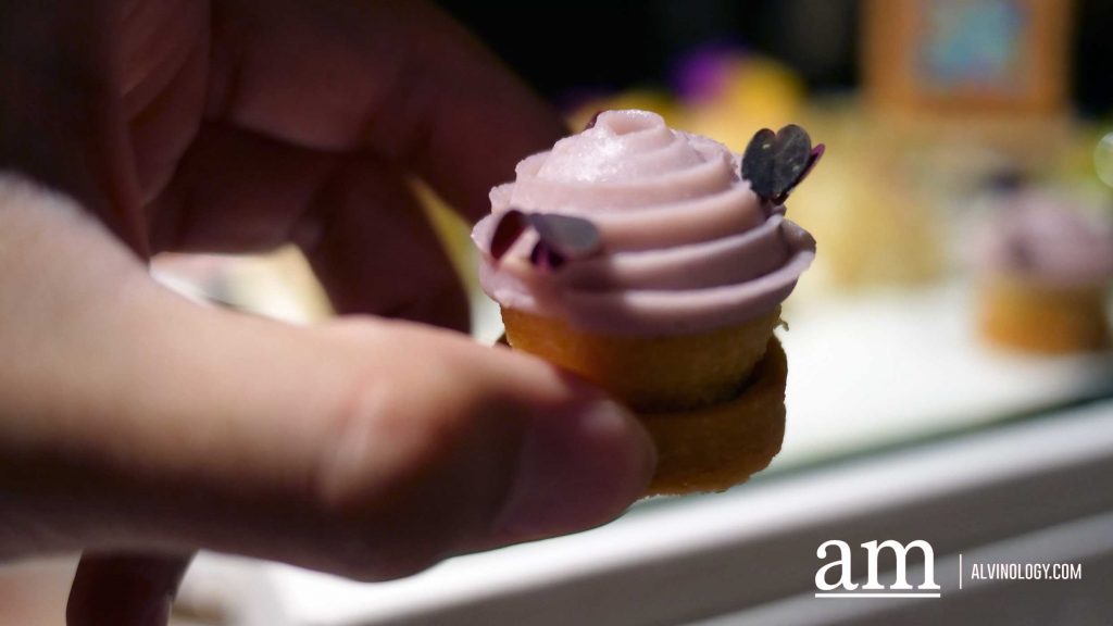 [Review] Fairmont Singapore Celebrates SG60 with Yip Yew Chong-Inspired Afternoon Tea - Alvinology