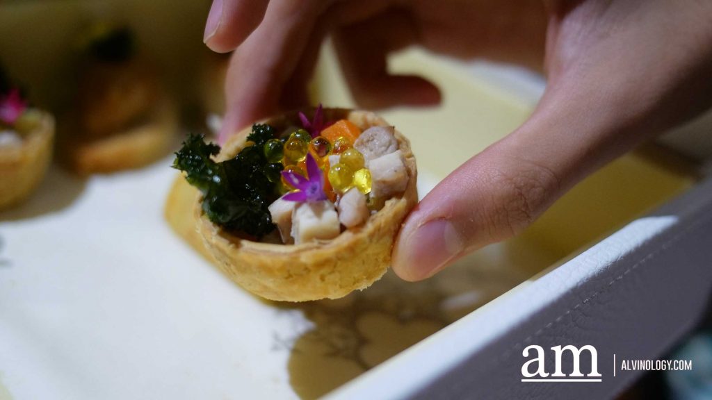[Review] Fairmont Singapore Celebrates SG60 with Yip Yew Chong-Inspired Afternoon Tea - Alvinology