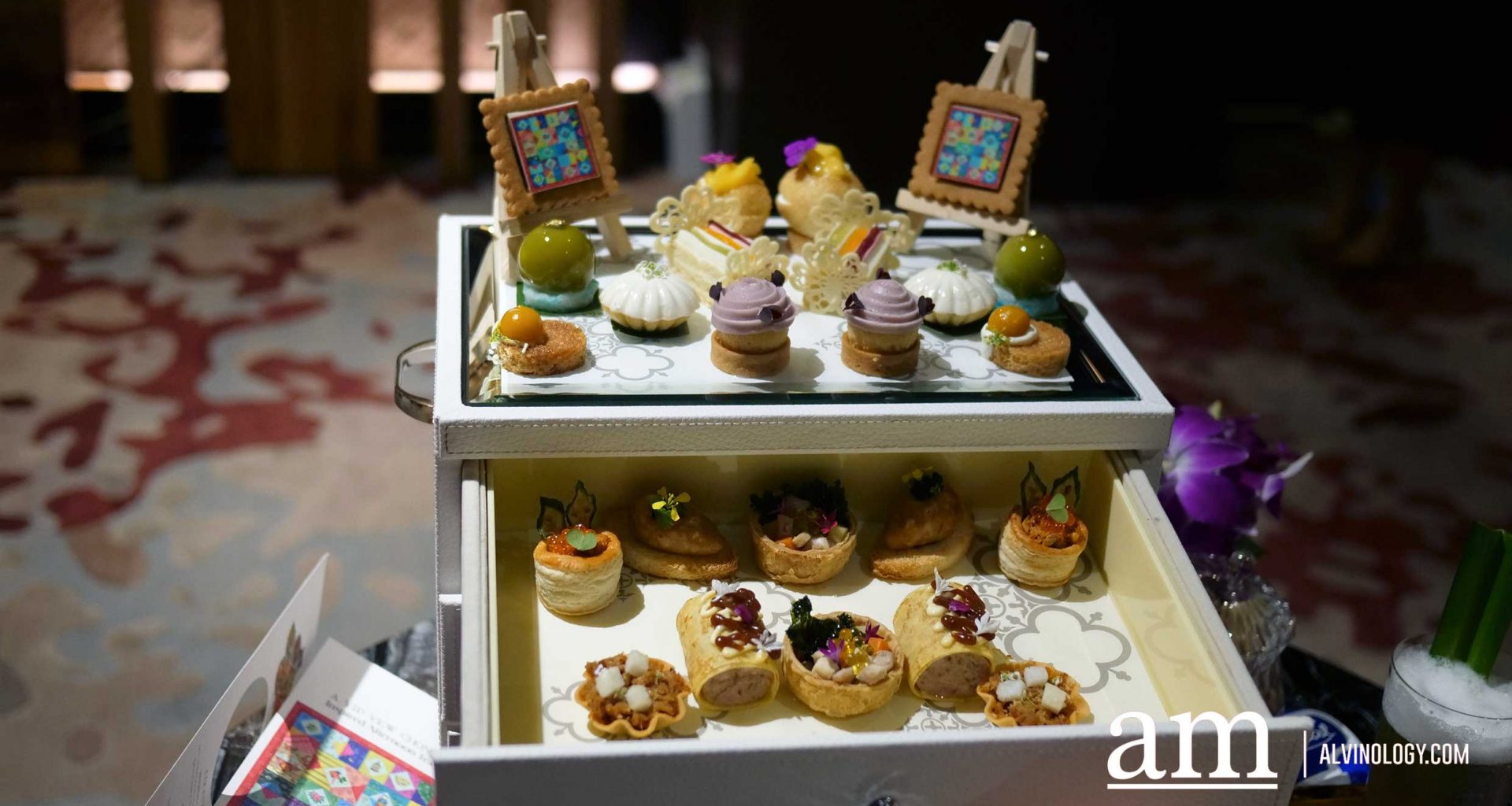 [Review] Fairmont Singapore Celebrates SG60 with Yip Yew Chong-Inspired Afternoon Tea - Alvinology