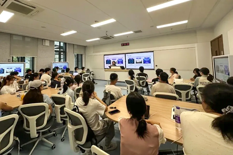 Fueling Hangzhou’s Global AI Rise: Zhejiang University Leads the Way in Nurturing AI Trailblazers Caption: Students in an AI-related course