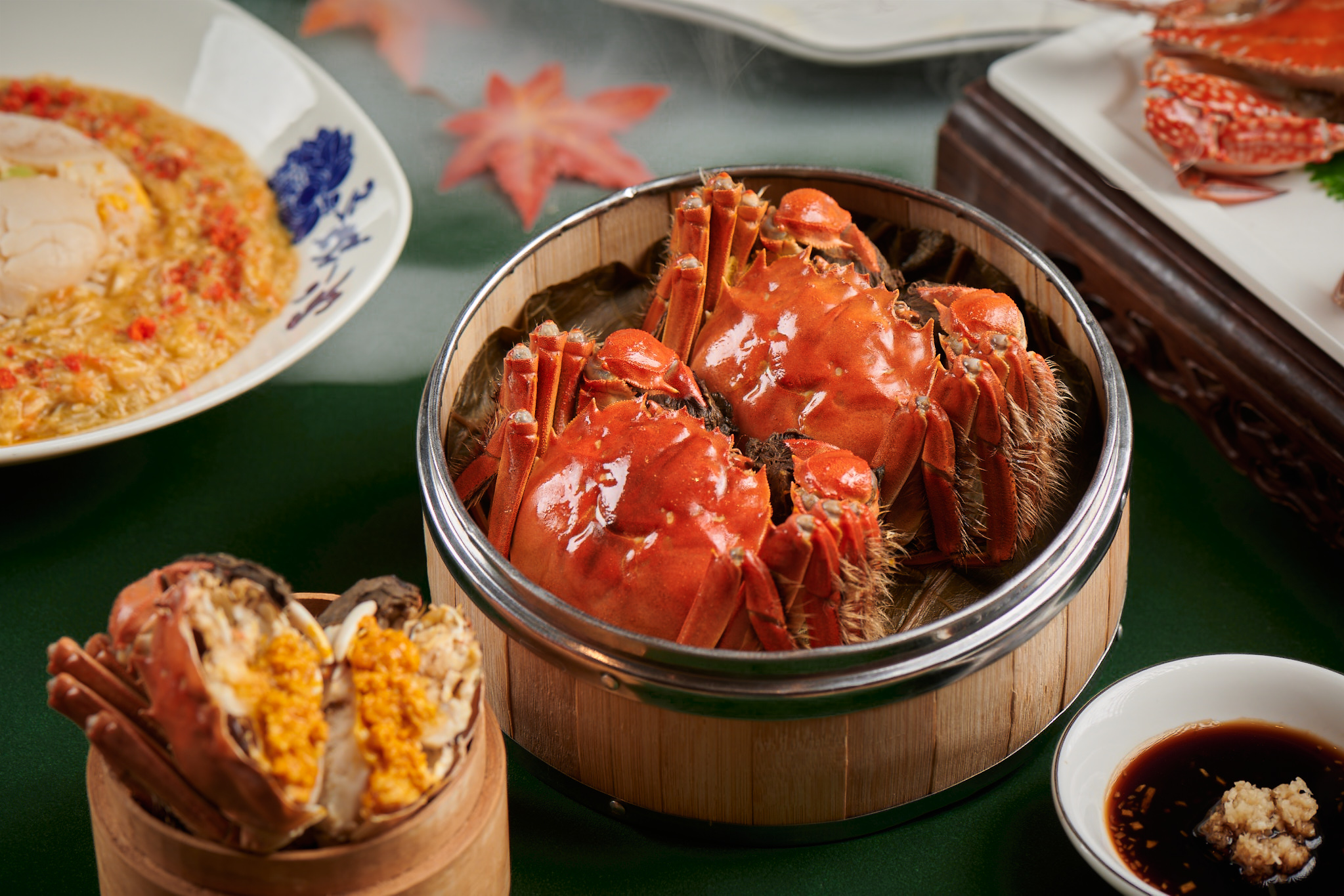 Enjoy a Golden Autumn of Glittering Rewards and Cultivated Indulgence at Galaxy Macau in Celebration of Golden Week With crabs – Hairy Crabs from Eastern China in particular – becoming mature every autumn, Galaxy Macau is the place for fresh, succulent crabs prepared to perfection with a variety of recipes.