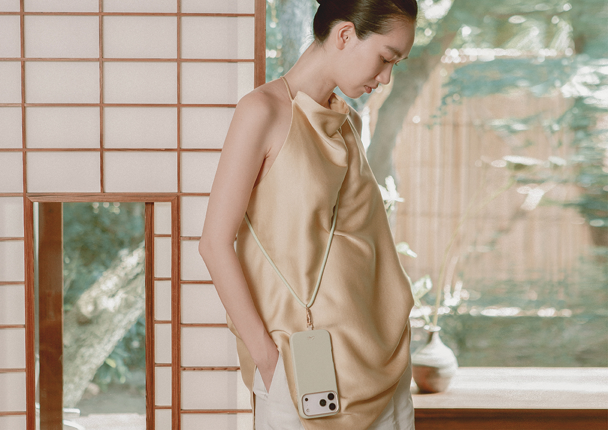 Coehl unveils iPhone 17 cases in soft colours and shimmer for the modern minimalist Mirelle embodies quiet luxury with a refined textured finish, subtle metallic accents, and a matching lanyard for timeless elegance.