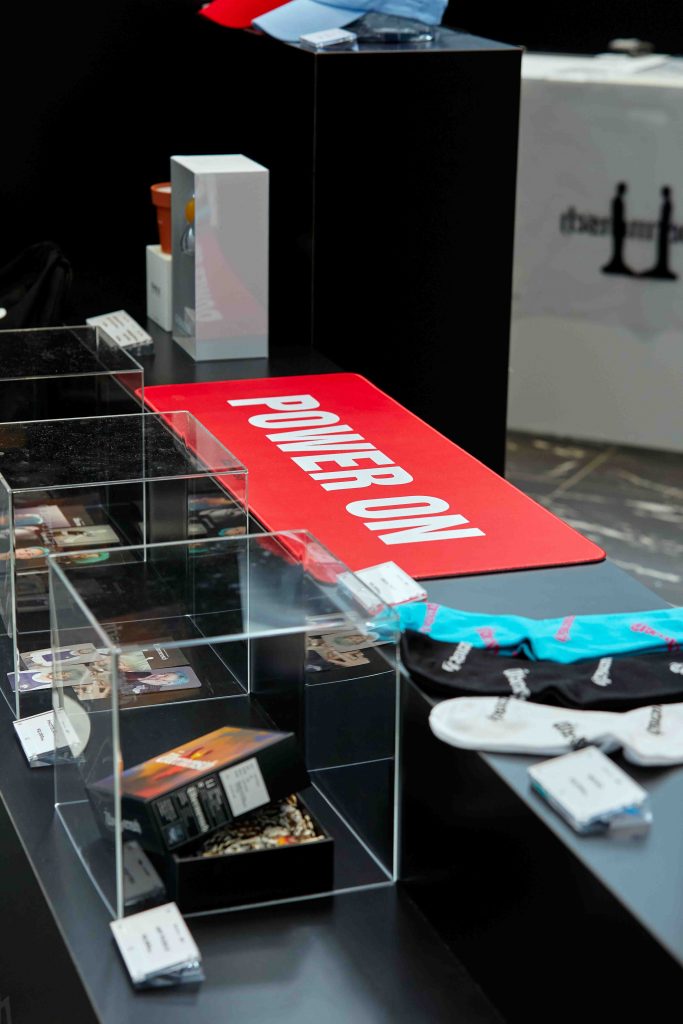 G-DRAGON MEDIA EXHIBITION: Übermensch Arrives in Singapore for Southeast Asian Debut - Alvinology