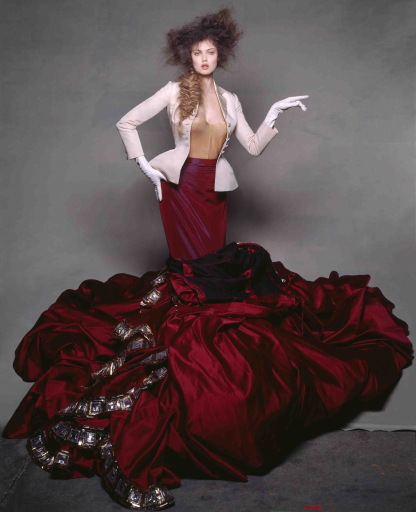 UBS and Dior Bring Experiential Couture Exhibition to Singapore UBS and Dior Bring Experiential Couture Exhibition to Singapore - Alvinology