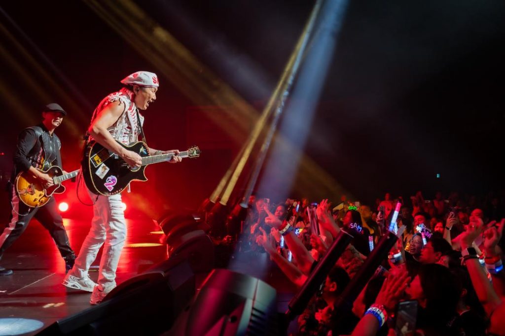 Sam Hui Proves Timeless Appeal with "Play Hard, Sing Hard" Singapore Concert - Alvinology