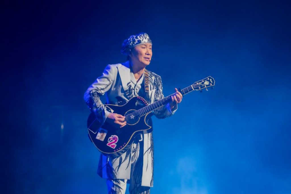 Sam Hui Proves Timeless Appeal with "Play Hard, Sing Hard" Singapore Concert - Alvinology