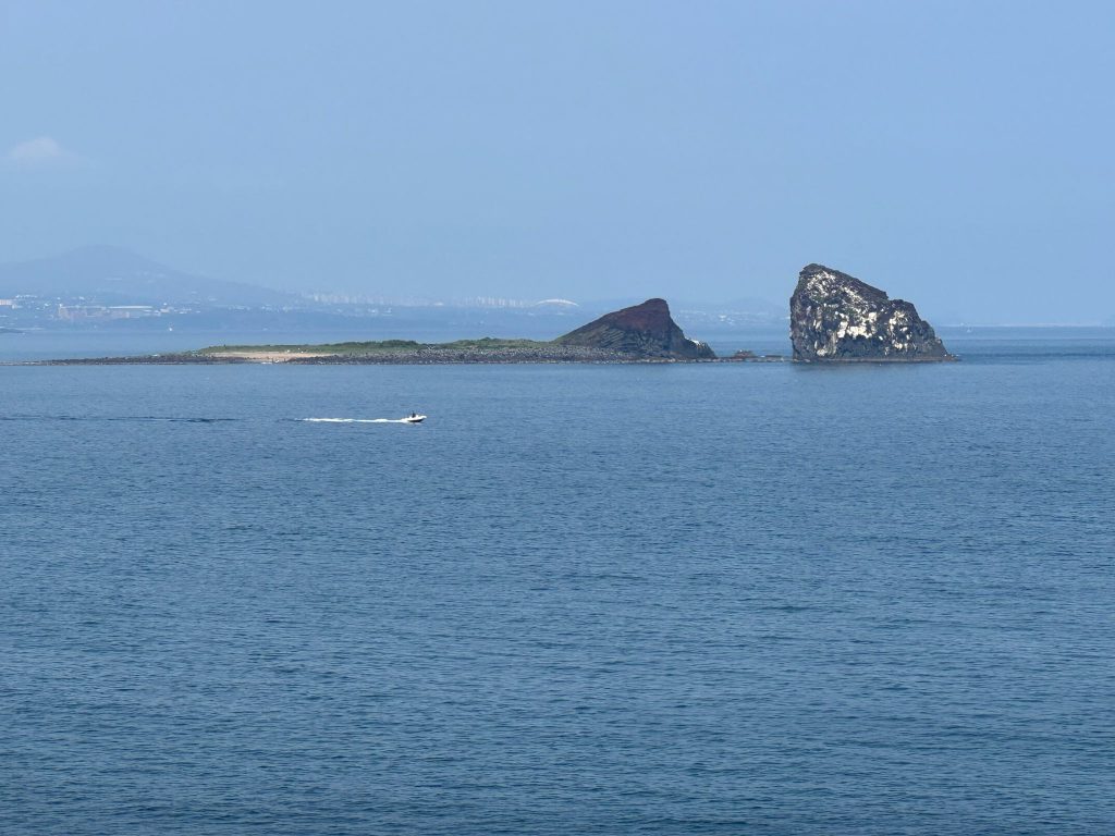 Your Next Long Weekend: A Curated 4-Day Jeju Itinerary Packed with Culture, Nature and Unique Experiences - Alvinology