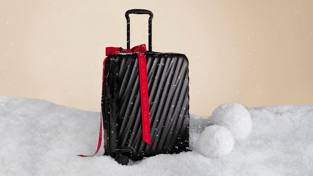 TUMI Celebrates the Season of Giving with the “Gift Joy” Holiday Collection - Alvinology