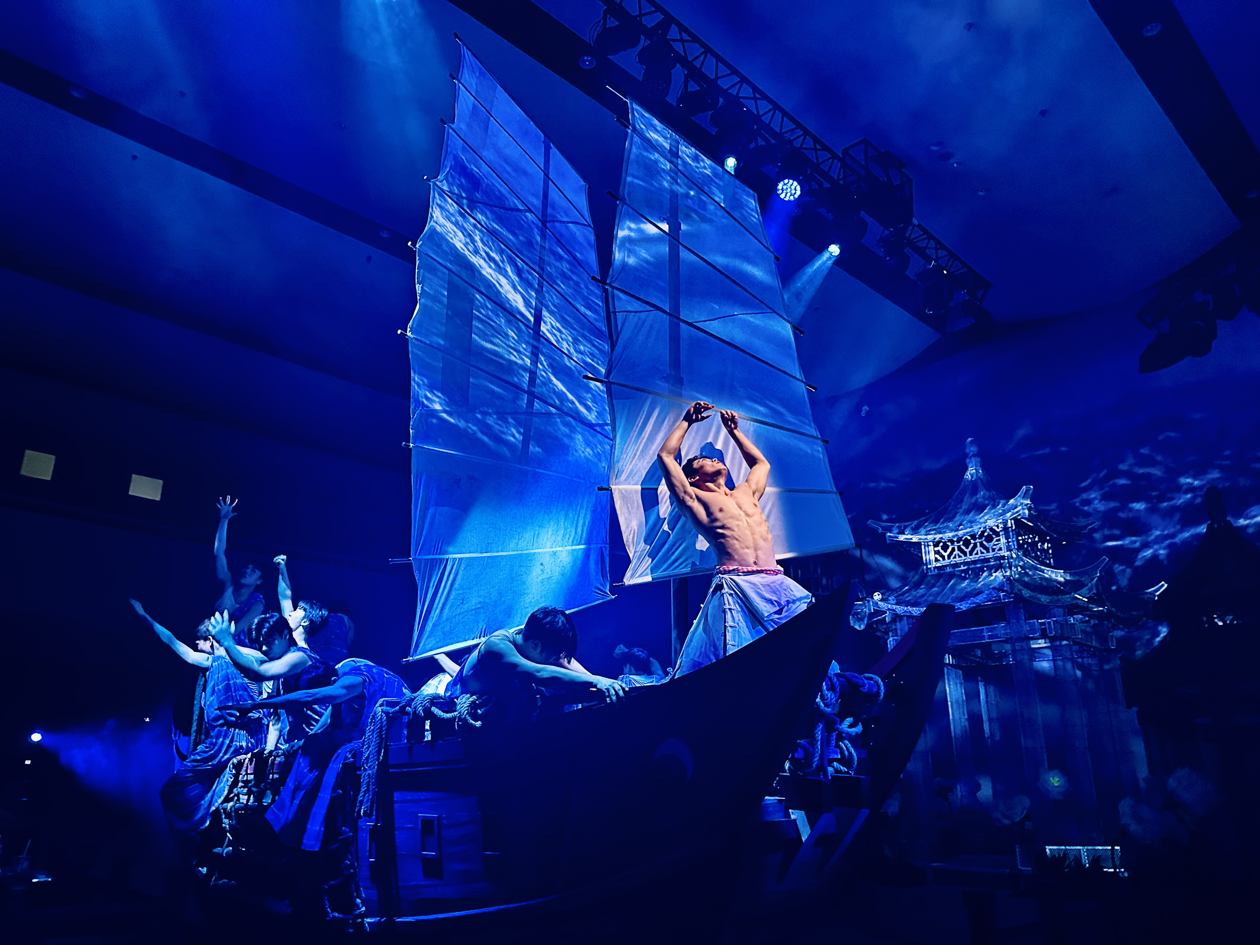 Chaozhou: A Millennium-old City Embraces Renewed Vitality The stage production “Return of the Great Tide: A Dream of Chaozhou”