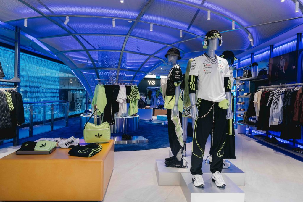 adidas Opens Flagship Store at Jewel Changi Airport, Blending Heritage with Innovation adidas Opens Flagship Store at Jewel Changi Airport, Blending Heritage with Innovation - Alvinology