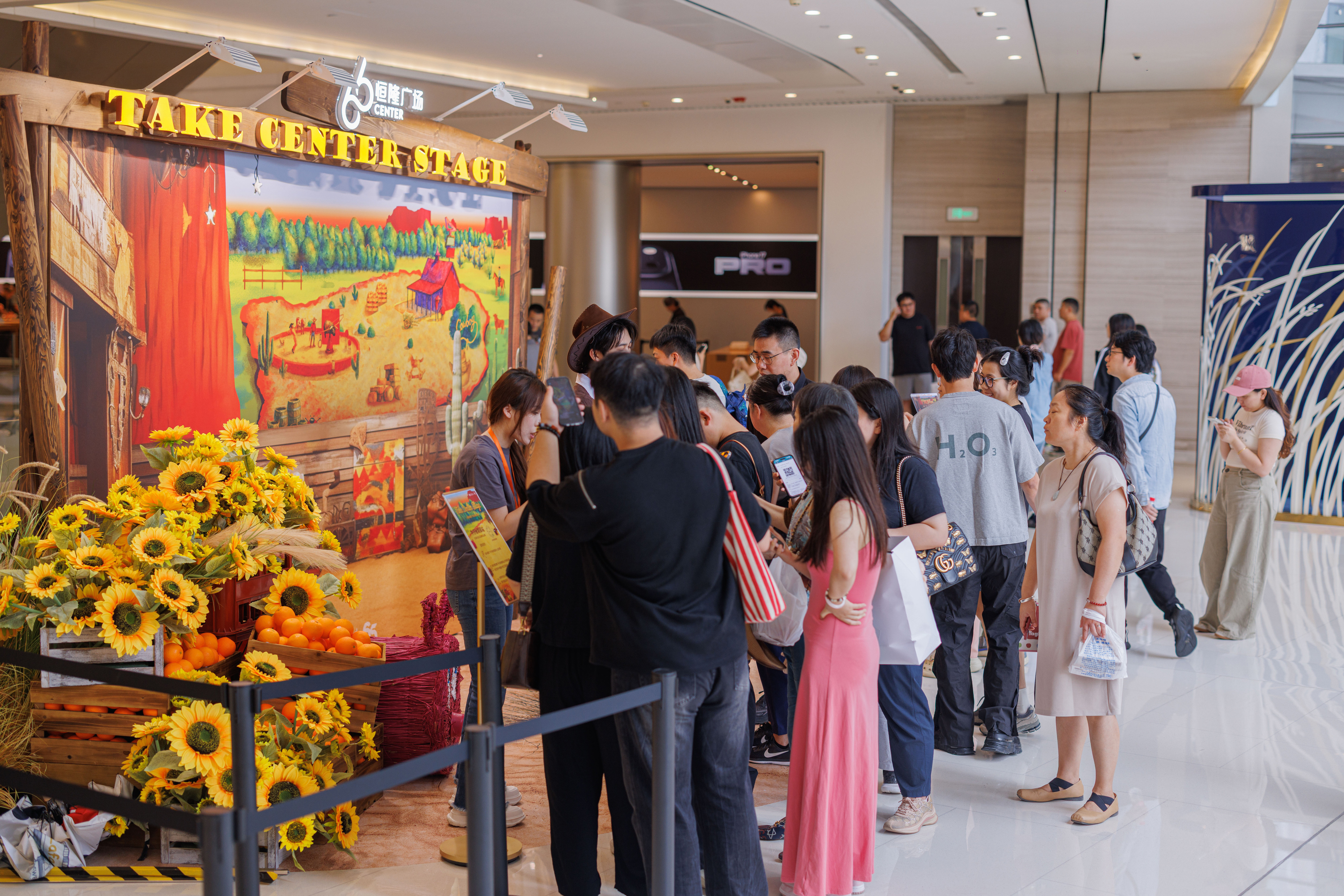 Hang Lung Properties' Malls Deliver Strong Performance During National Day Golden Week During the first four days of the National Day Golden Week, footfall at Center 66 in Wuxi increased by over 20% year-on-year