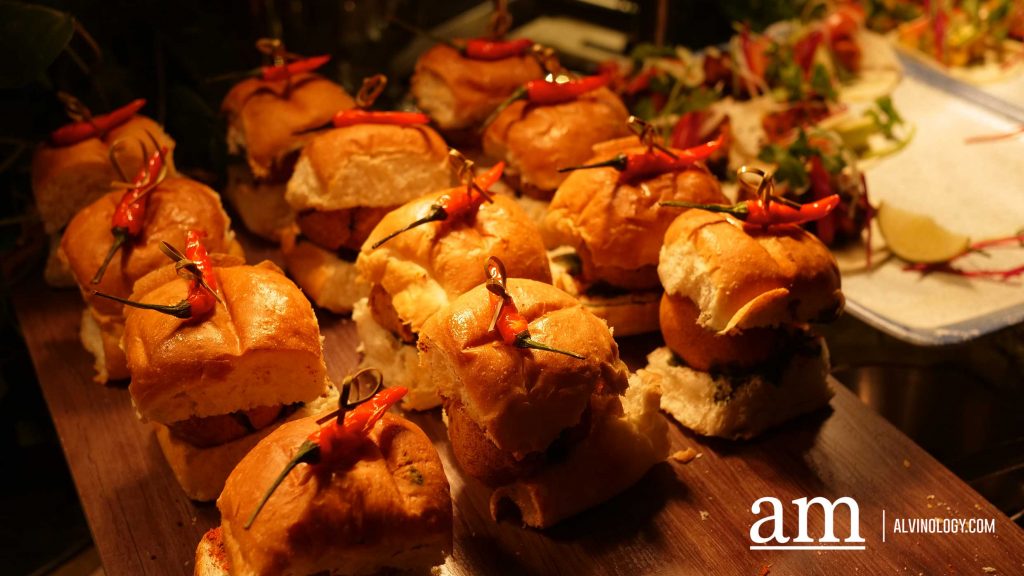 Festive Feasts & Hotel Highlights: Your 2025 Guide to IHG's Christmas in Singapore - Alvinology