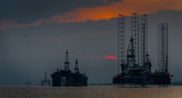 When the Rig Blows: How to Protect Your Health and Legal Rights - Alvinology
