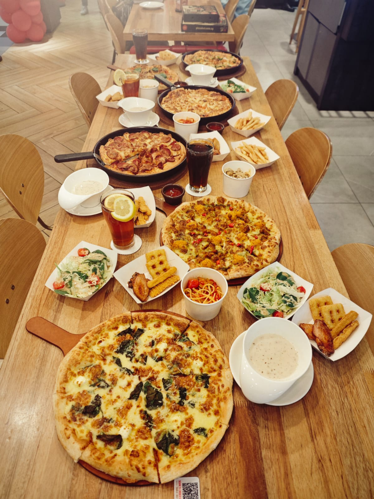 [Review] Unlimited Pizza, Pasta, and More: Pizza Hut Launches All-You-Can-Eat Dine-In Buffet - Alvinology