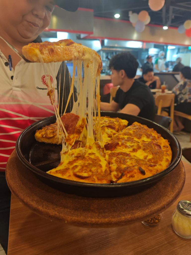 [Review] Unlimited Pizza, Pasta, and More: Pizza Hut Launches All-You-Can-Eat Dine-In Buffet - Alvinology