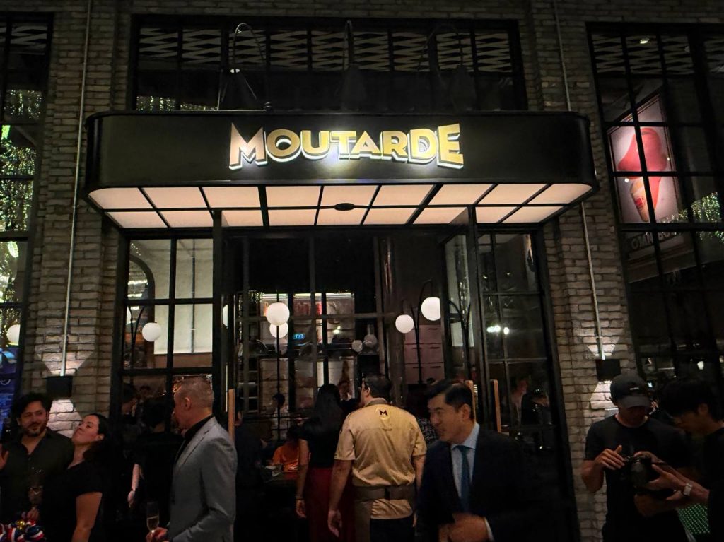 [REVIEW] From Live Carvery Theatre to Retro Soft Serve Bliss, Chef Paul Pairet’s Moutarde and Sundae Royale Brings French Charm to Resorts World Sentosa - Alvinology