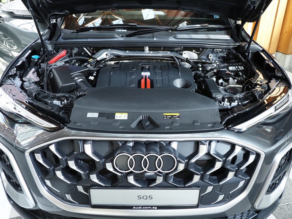 Audi launches Q5, Q5 Sportback and SQ5 at Geneo Audi launches Q5, Q5 Sportback and SQ5 at Geneo - Alvinology
