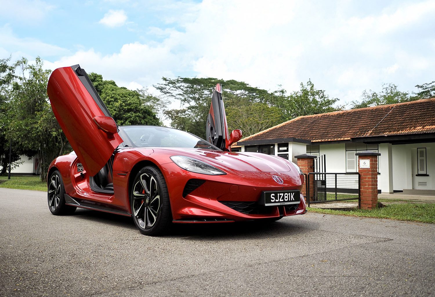 [Car Review] MG Cyberster: A Rare EV Gem - Alvinology