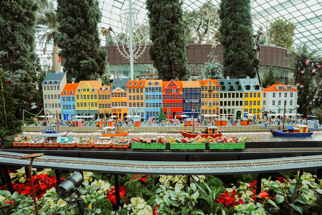 The LEGO Group Unwraps Festive Magic at Gardens by the Bay This Holiday Season - Alvinology
