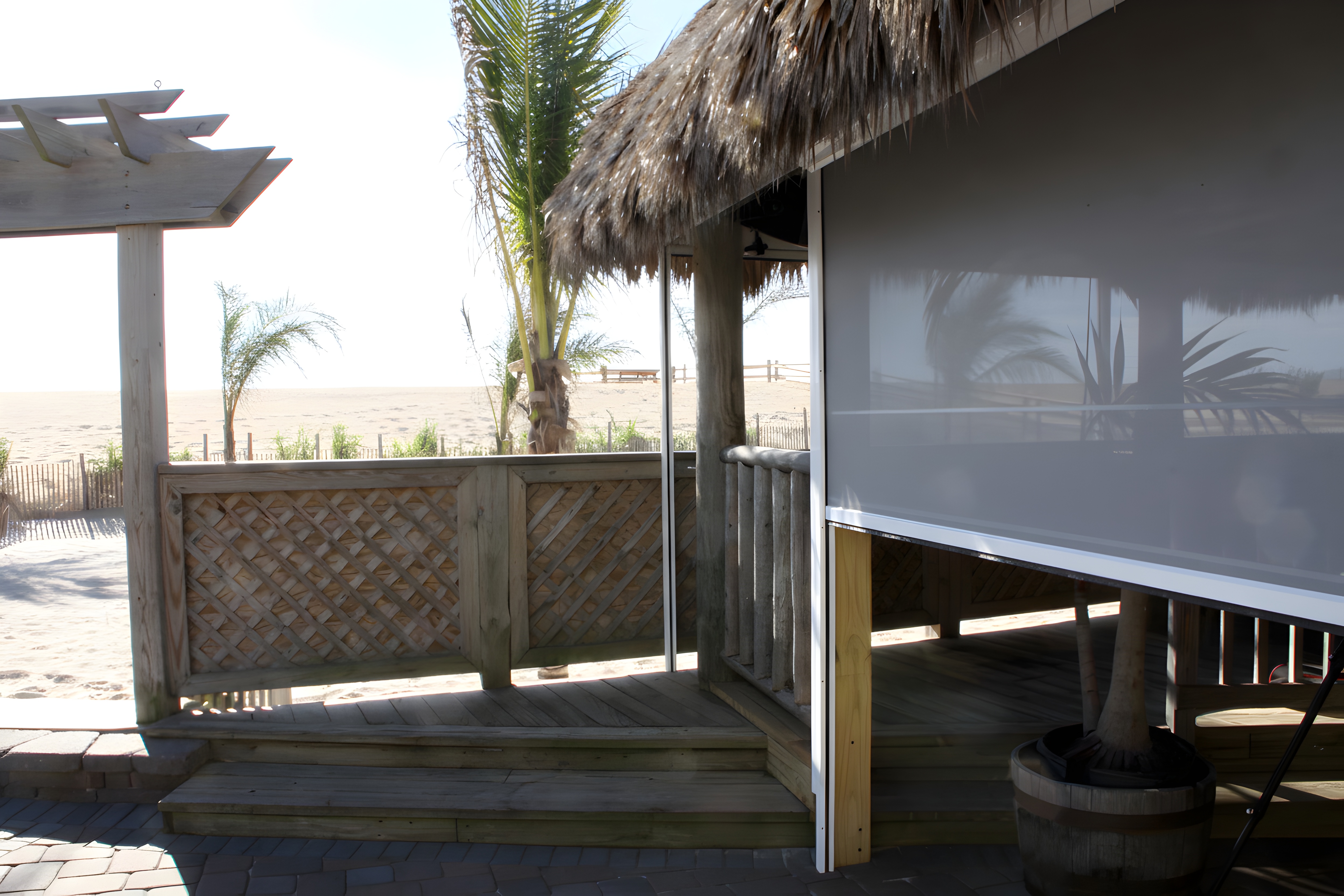 Somfy Enhances Outdoor Comfort with Smart Motorized Systems and Weather Sensors for Zip Screens Somfy Enhances Outdoor Comfort with Smart Motorized Systems and Weather Sensors for Zip Screens