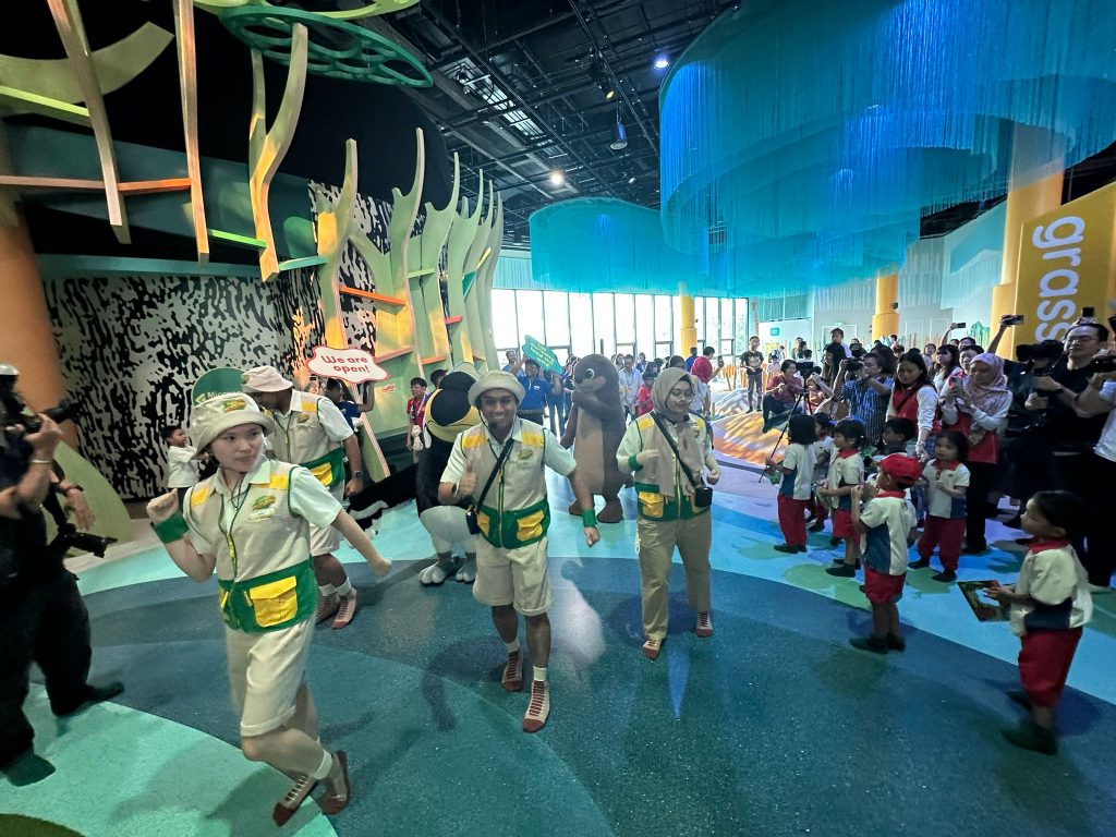 Curiosity Cove Opens at Mandai as Singapore's Largest Indoor Nature Playground Curiosity Cove Opens at Mandai as Singapore's Largest Indoor Nature Playground - Alvinology