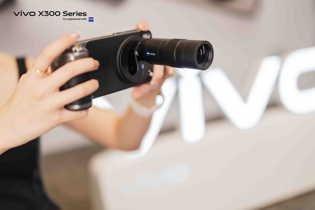 vivo X300 Series Launches in Singapore with 200 MP ZEISS Ultra-Clear Imaging and First CASETiFY Limited-Edition Collaboration vivo X300 Series Launches in Singapore with 200 MP ZEISS Ultra-Clear Imaging and First CASETiFY Limited-Edition Collaboration - Alvinology