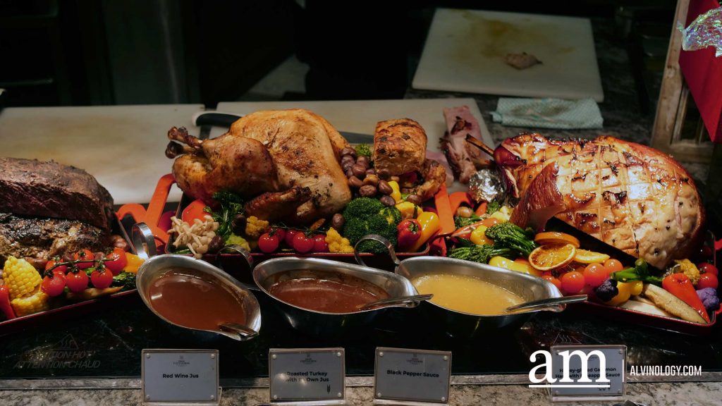 [Review] Ultimate Indulgence by the Watefront at Food Capital's Yuletide Festive Buffet, Featuring Christmas Roasts and Sinful Croffles - Alvinology