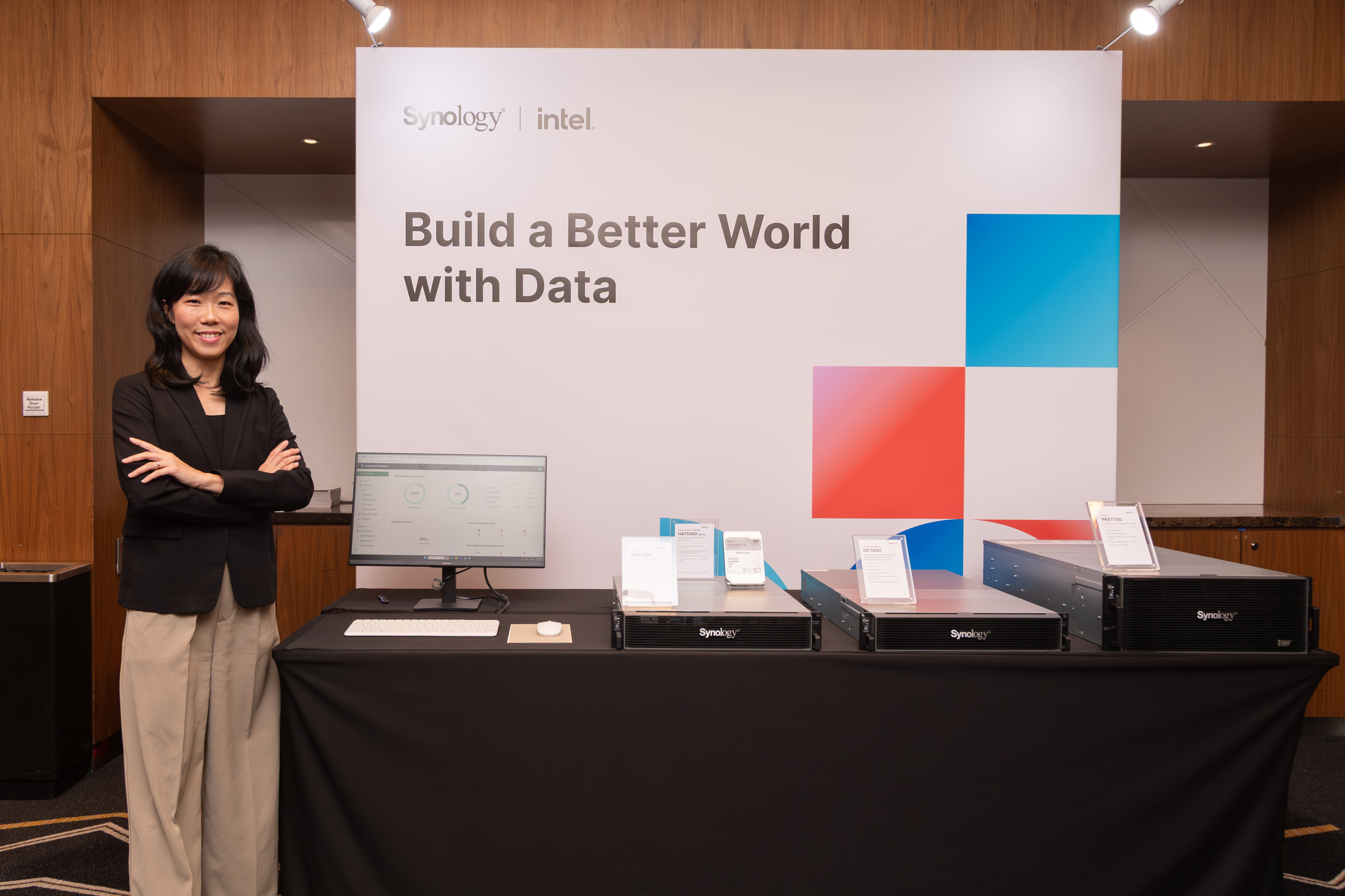 Synology Marks 25 Years by Unveiling Next-Gen Flagship Products Thachawan Chinchanakarn, Head of Southeast Asia at Synology, with the company’s latest data management solutions