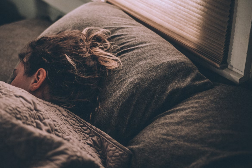 6 Practical Purchases You Can Use to Quickly Improve Your Sleep Quality - Alvinology