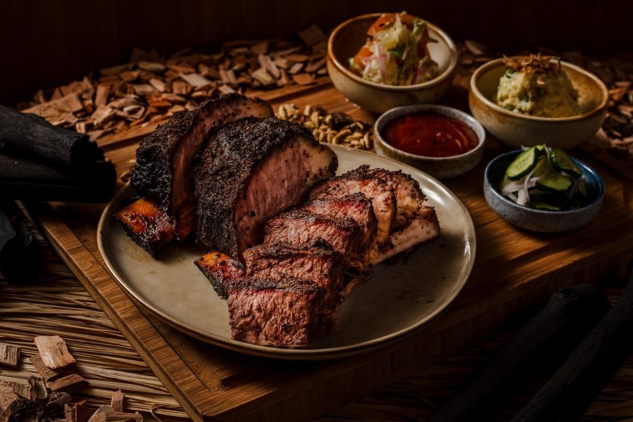 [Review] Smoked Meats with Southeast Asian Culinary Infusion: Why South & East’s Festive Ribs are the Ultimate Holiday Feast - Alvinology