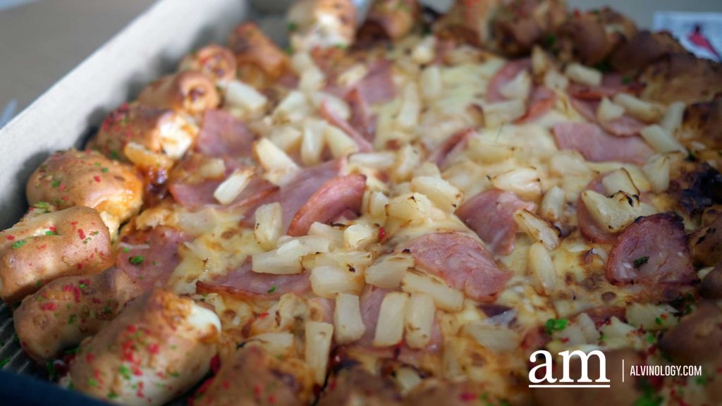 "Do Merry Your Way" with Pizza Hut's New Beefy Welly Cheesy Bites Pizza with X'mas Gravy - Alvinology