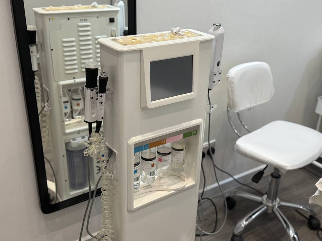 Refresh and Hydrate Your Skin in 30 Minutes with EstheClinic’s AquaPure Facial - Alvinology