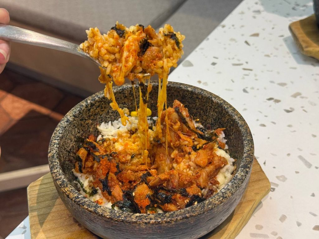 [Review] Chegoya x Pizza Maru at Plaza Singapura Lets You Enjoy Korean Hotstone Rice and Iconic Pizzas Together - Alvinology