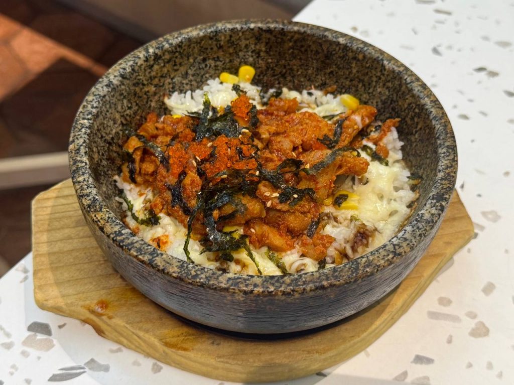 [Review] Chegoya x Pizza Maru at Plaza Singapura Lets You Enjoy Korean Hotstone Rice and Iconic Pizzas Together - Alvinology