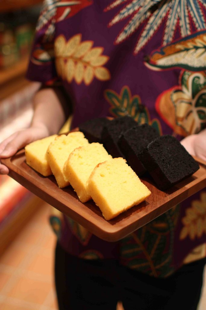 Bibik Violet Brings Nostalgic Festive Cheer With Limited-Edition Christmas Cakes & Bakes Bibik Violet Brings Nostalgic Festive Cheer With Limited-Edition Christmas Cakes & Bakes - Alvinology