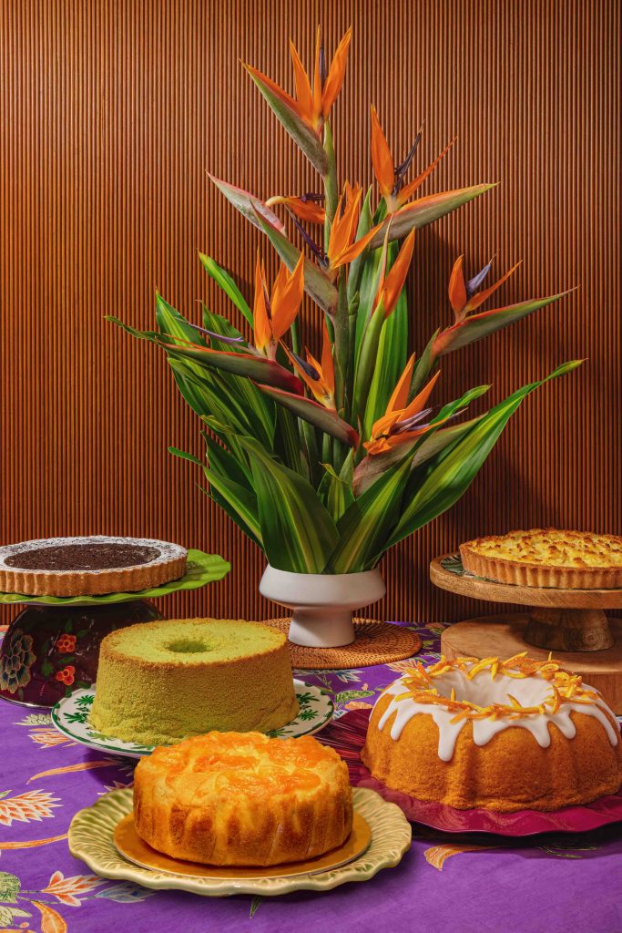 Bibik Violet Brings Nostalgic Festive Cheer With Limited-Edition Christmas Cakes & Bakes - Alvinology