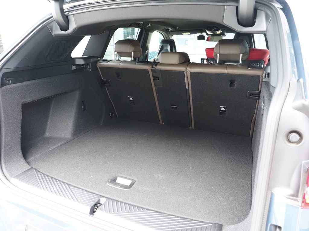 [Car Review] 2025 BMW X3: Quintessential BMW - Alvinology
