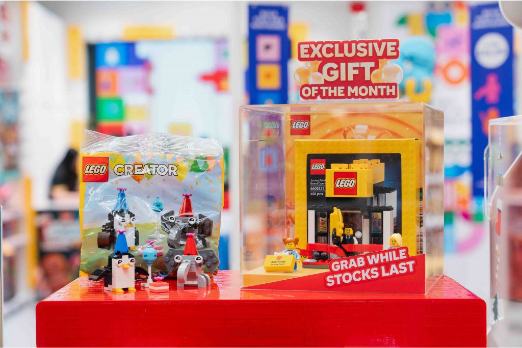 The LEGO Group Unveils a Next-Generation LEGO Retail Experience at Jurong Point - Alvinology
