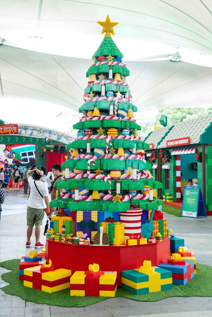 LEGOLAND Malaysia Resort Ushers In Christmas 2025 With Giant New LEGO Holiday Tree and Brick-tacular Festivities - Alvinology