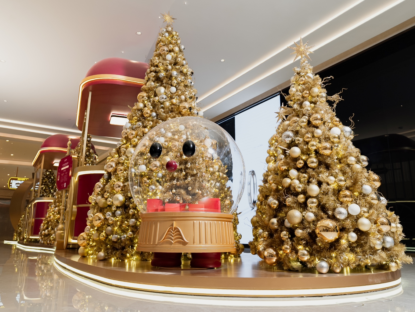 This Winter, ‘Gift Yourself Extraordinary’ – at Galaxy Macau – and Discover the Luxury Resort’s Biggest Winter Edition Ever The Festive Five, Galaxy Macau’s lovable winter mascots, escort guests on a journey throughout Asia’s award-winning luxury resort. Touching all with heartwarming fun and showering gifts, prizes and rewards along the way.