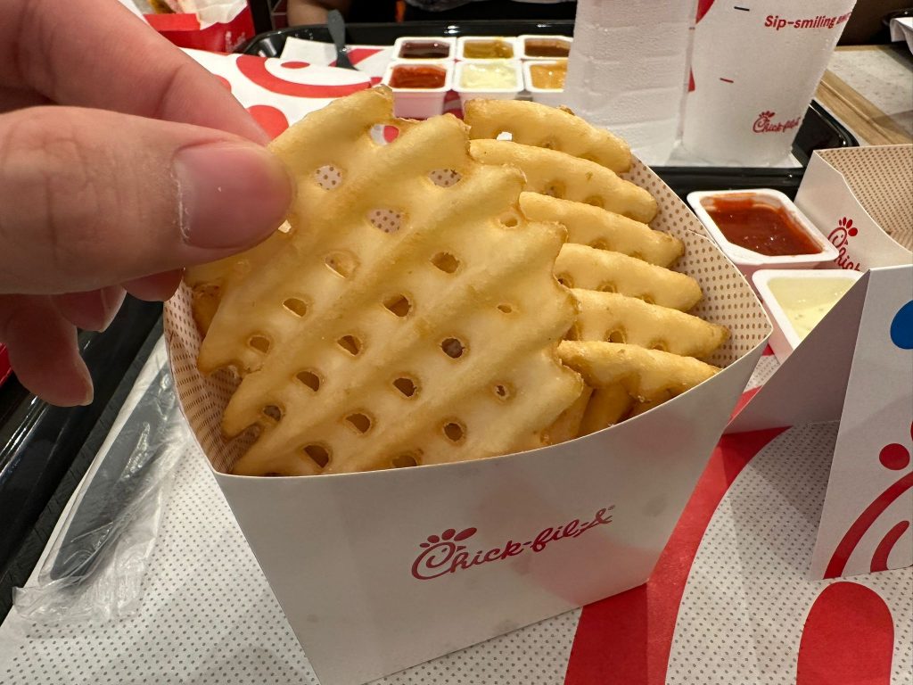 [Sneak Peek] Chick fil A Opens First Asia Outlet at Bugis+ with Singapore Exclusive Spicy Chili Sauce and Spicy Burgers - Alvinology