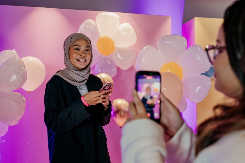 Meta Concludes First Public AI Showcase to Singapore Audiences at Alma House in New Bahru - Alvinology