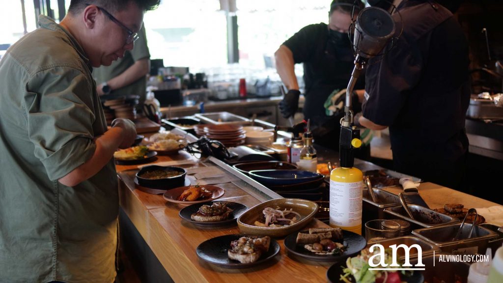 [Review] Fireplace by Bedrock Launches Unlimited Wood Fired Brunch with Festive Treats at One Holland Village - Alvinology