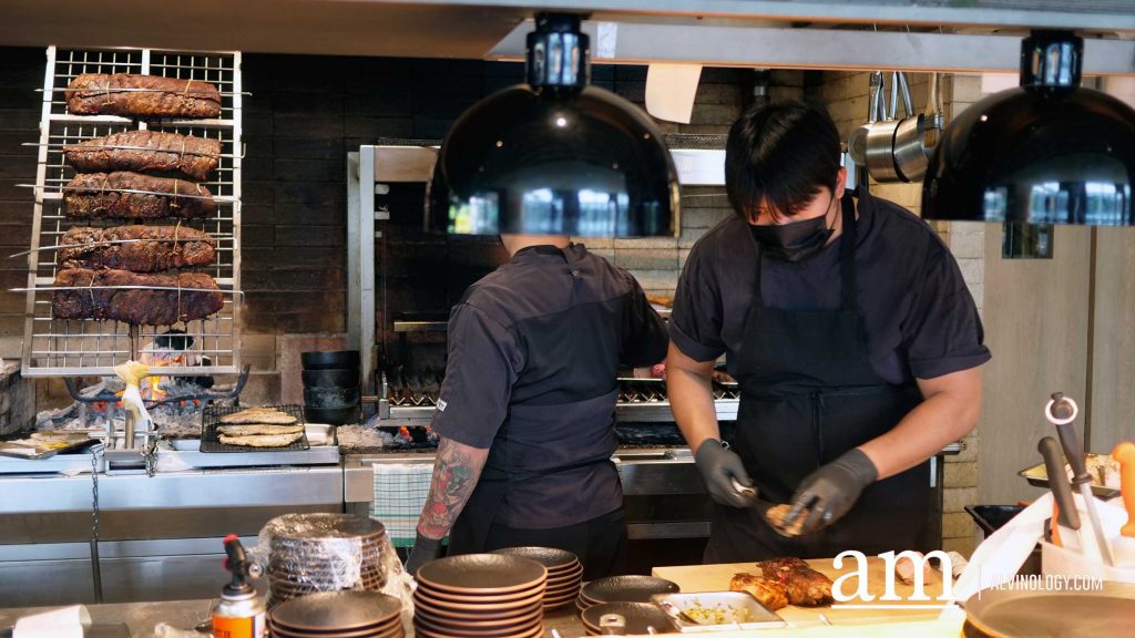 [Review] Fireplace by Bedrock Launches Unlimited Wood Fired Brunch with Festive Treats at One Holland Village - Alvinology