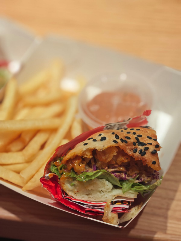 [Review] From Chinese-style Burgers to Matcha Yoghurt, We Checked Out the 5 Newest F&B Offerings at Pasir Ris Mall - Alvinology