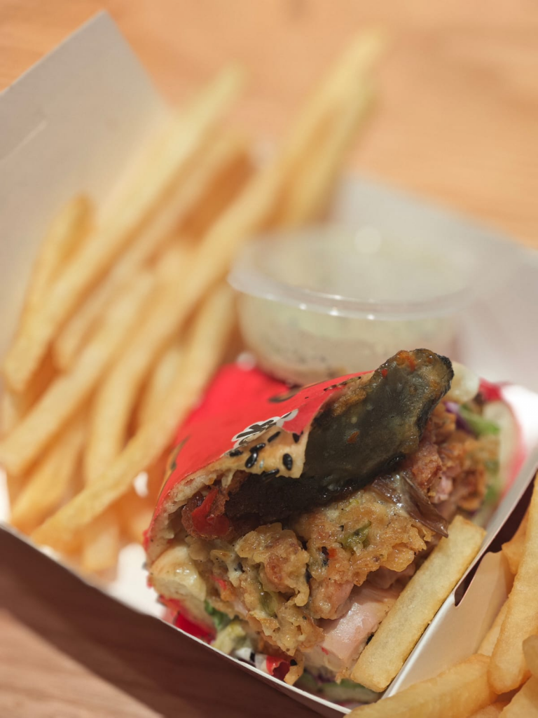[Review] From Chinese-style Burgers to Matcha Yoghurt, We Checked Out the 5 Newest F&B Offerings at Pasir Ris Mall - Alvinology