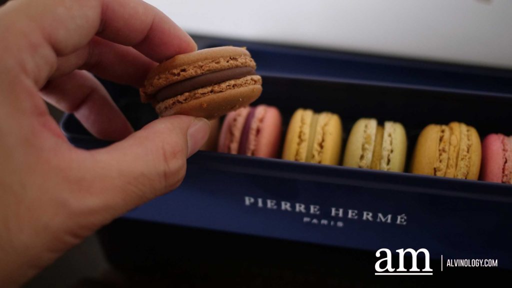 Pierre Hermé's First Singapore Christmas Collection Dives Into Coral Reefs - Alvinology