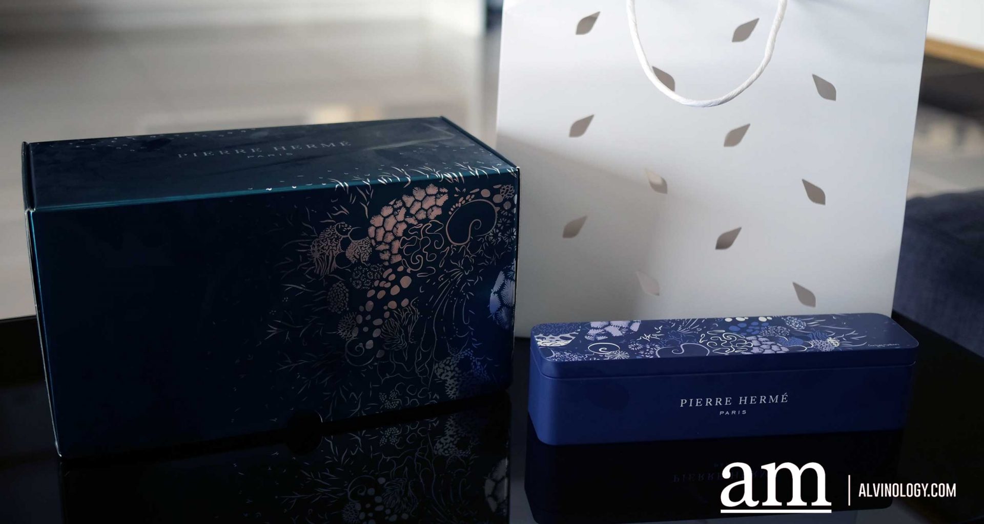 Pierre Hermé's First Singapore Christmas Collection Dives Into Coral Reefs - Alvinology