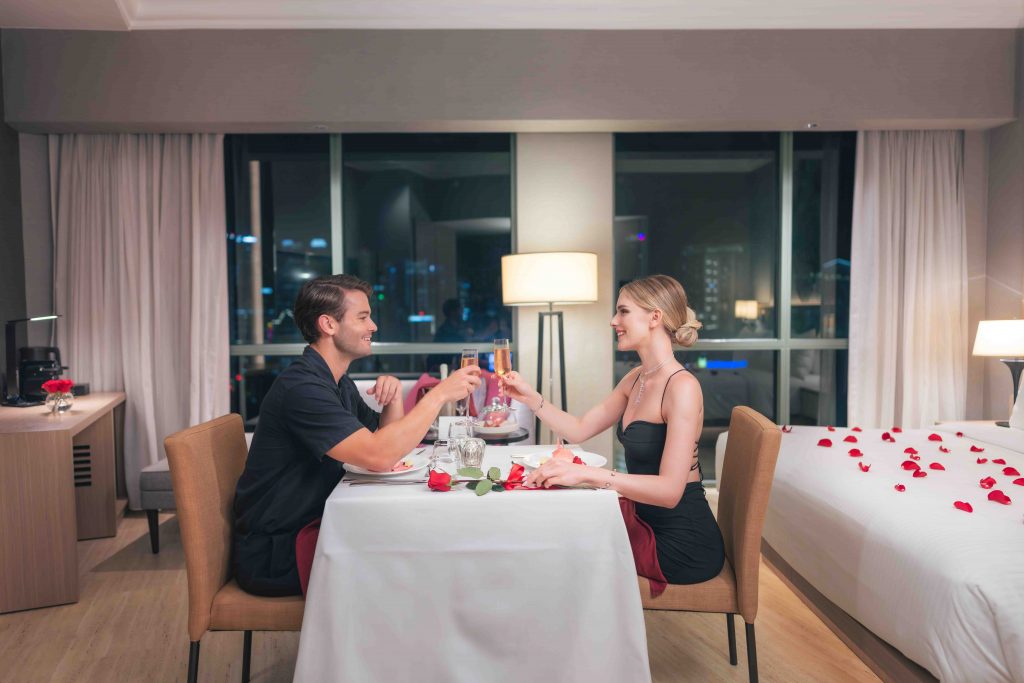 Celebrate Valentine’s Day by the River at Grand Copthorne Waterfront Hotel Singapore - Alvinology