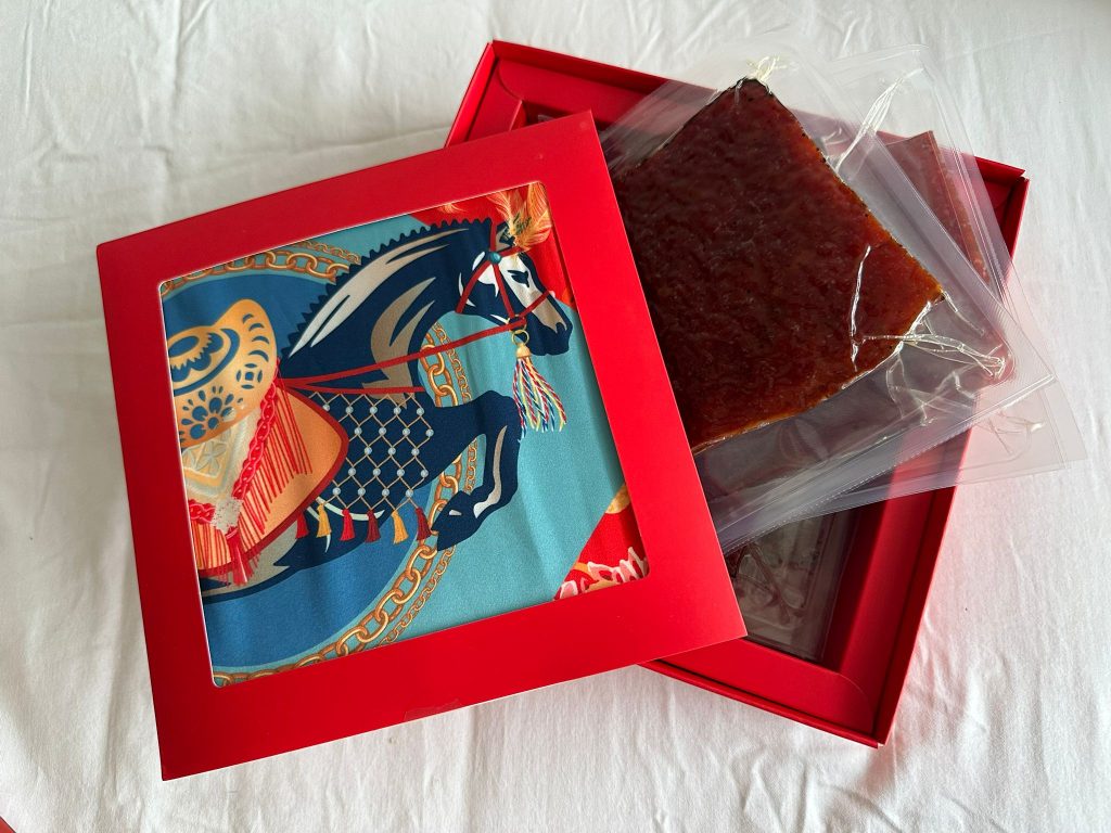 Old Seng Choong Ushers in the Year of the Horse with Applewood Bak Kwa and Festive Scarves - Alvinology